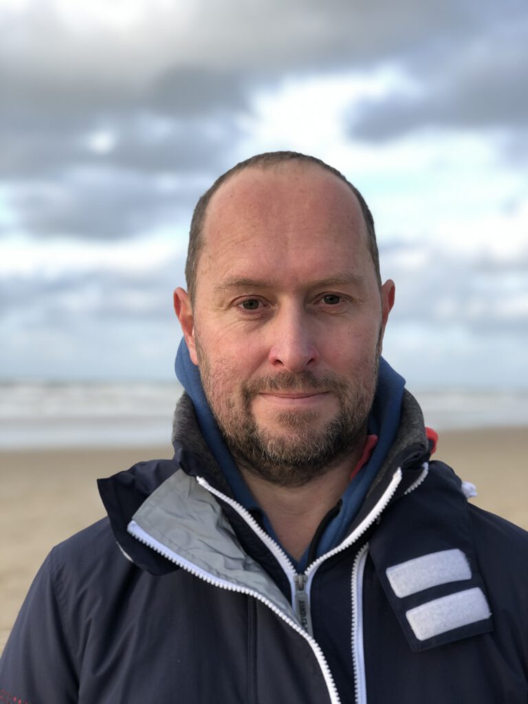 De buitenspelen voor volwassene trainer